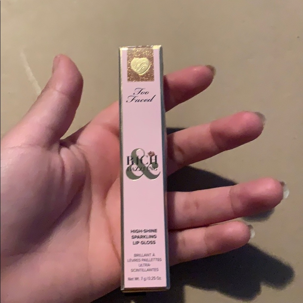 TooFaced Rich&Dazzling High-Shine LipGloss